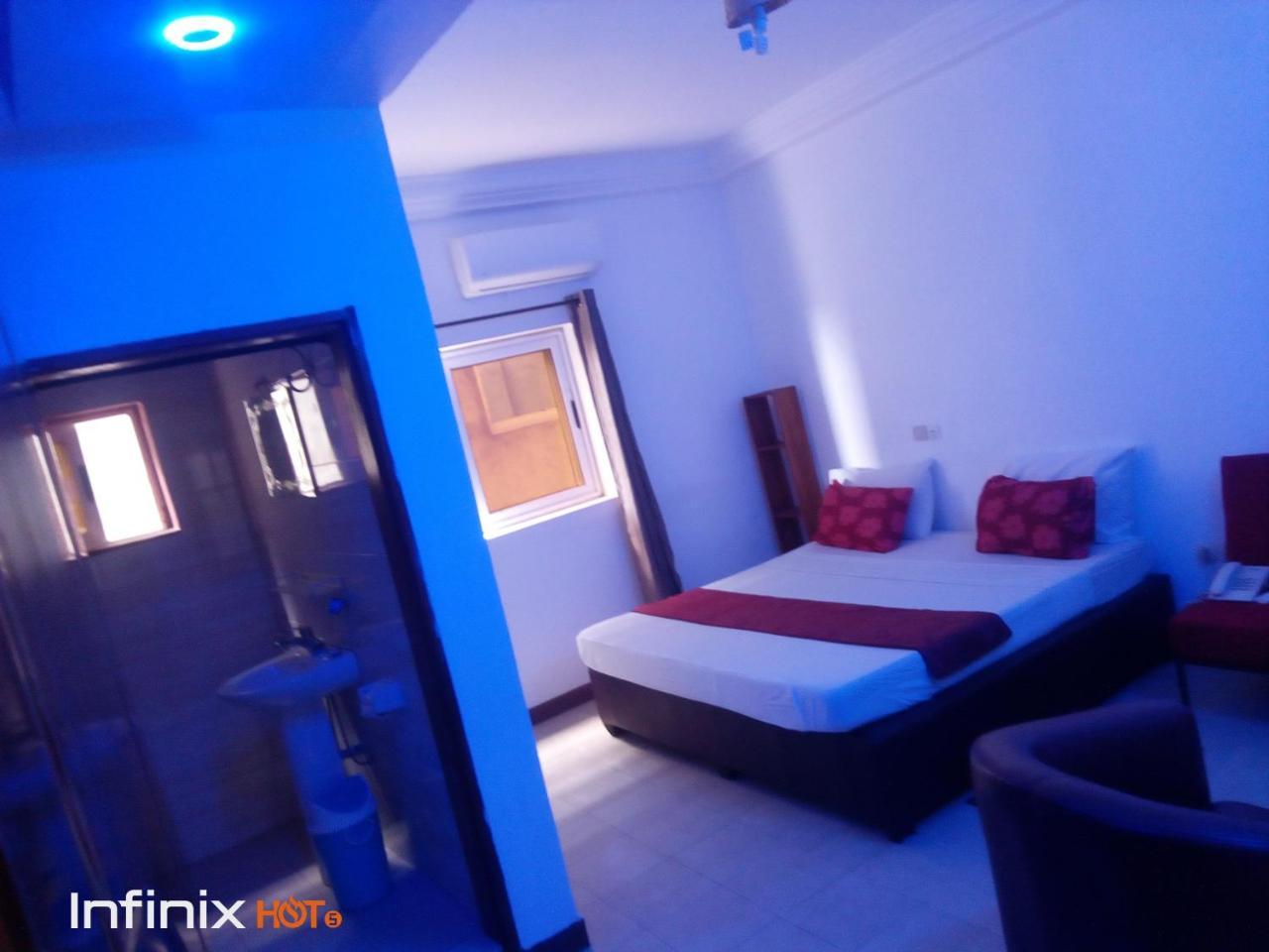 Senateur Hotel Agontinkon Cotonú Exterior foto