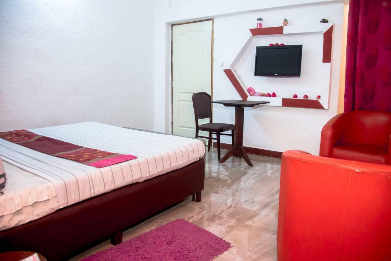 Senateur Hotel Agontinkon Cotonú Exterior foto